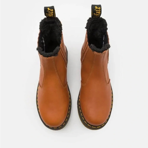 Dr. Martens 2976 Wintergrip Chelsea Boots mens: 8 woman’s: 9 - Picture 6 of 10